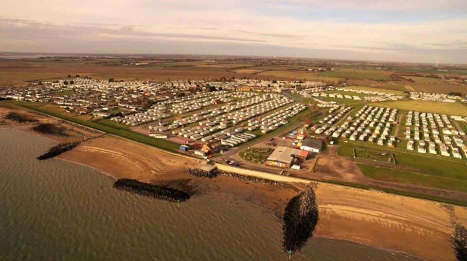 Caravan Beach Holiday Saint Osyth Bagian luar foto