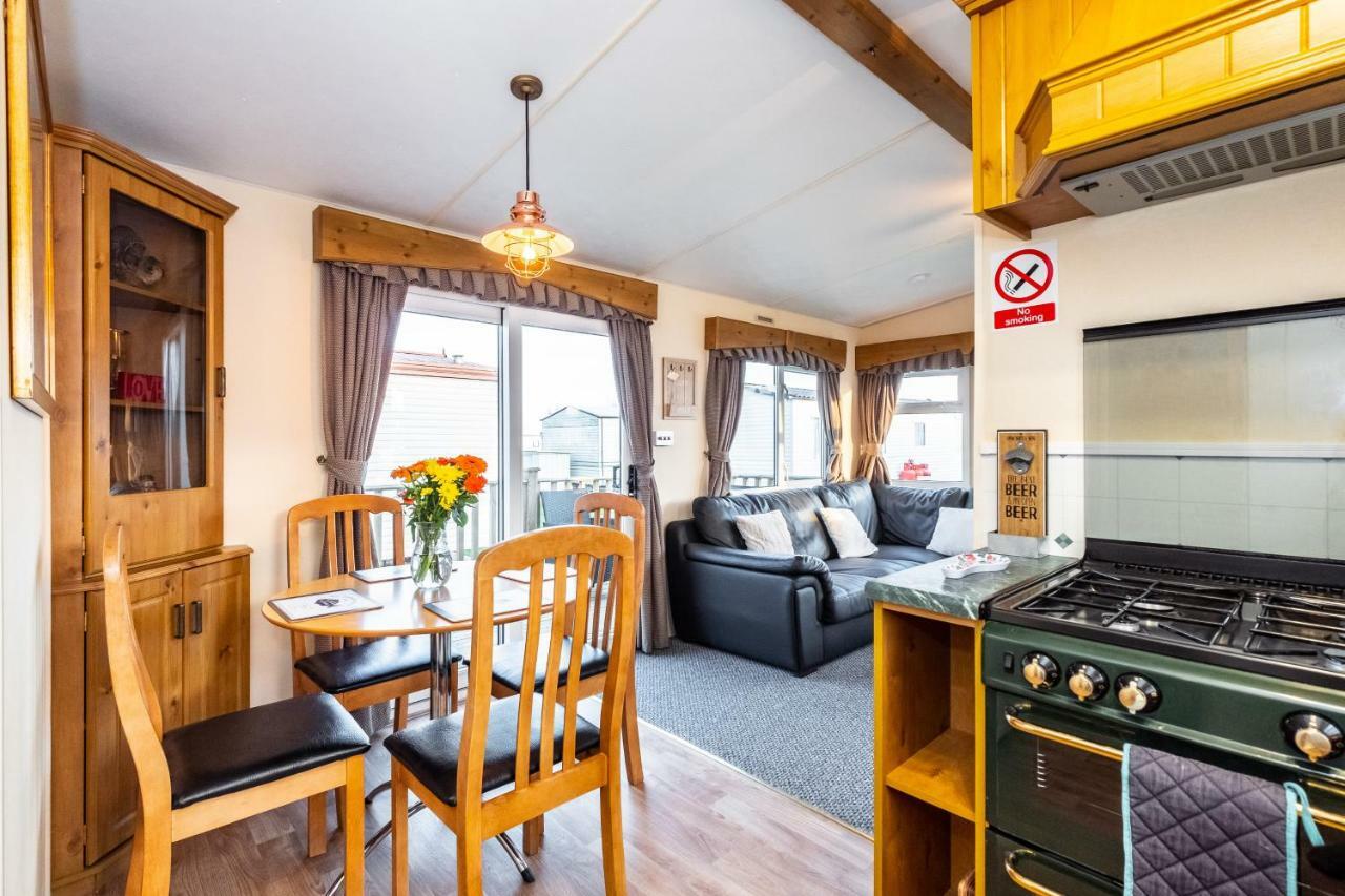 Caravan Beach Holiday Saint Osyth Bagian luar foto