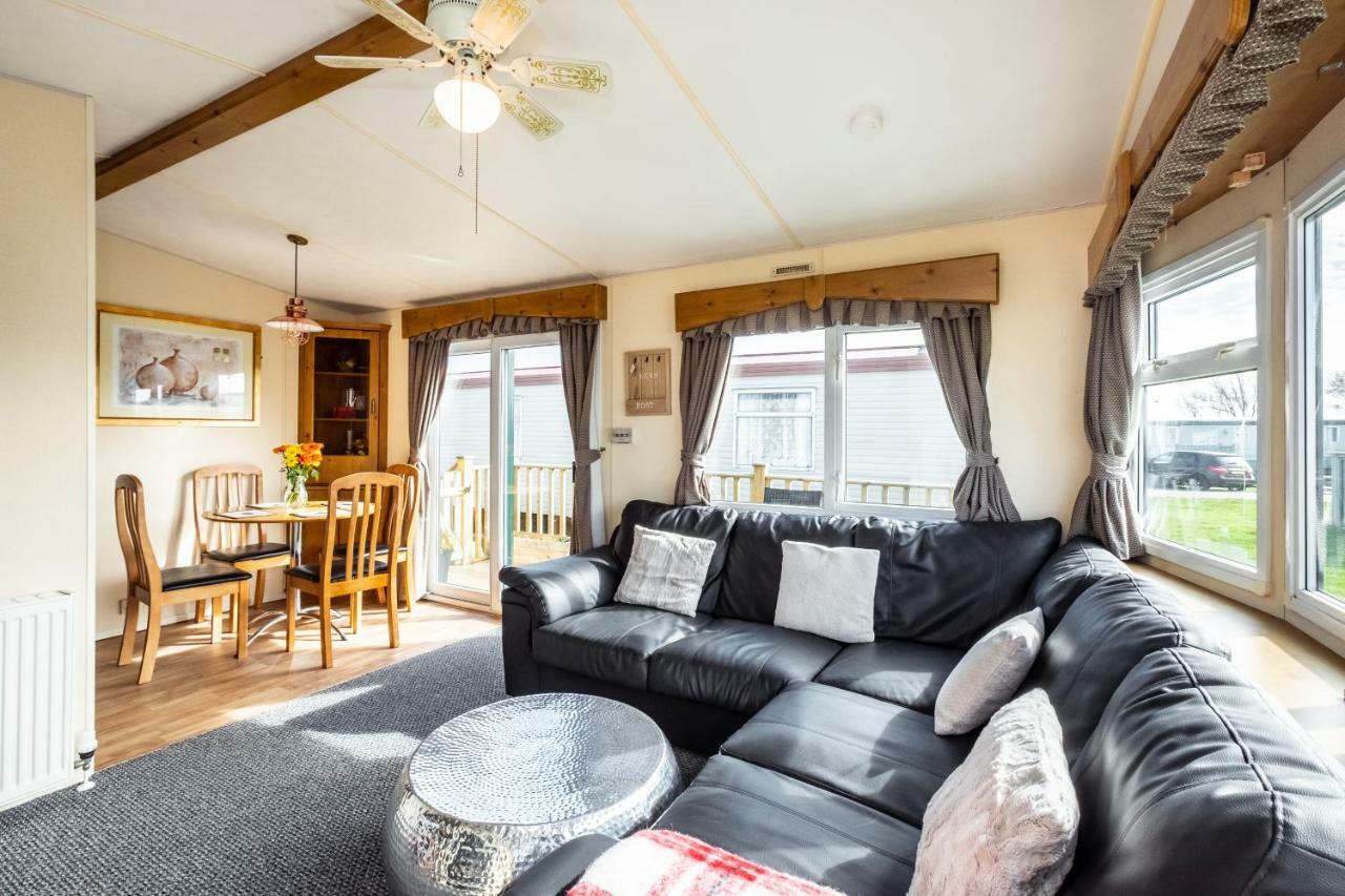 Caravan Beach Holiday Saint Osyth Bagian luar foto