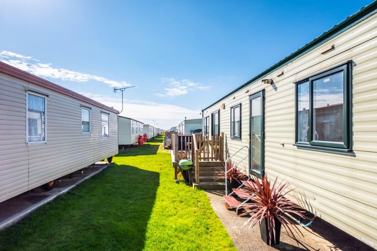 Caravan Beach Holiday Saint Osyth Bagian luar foto