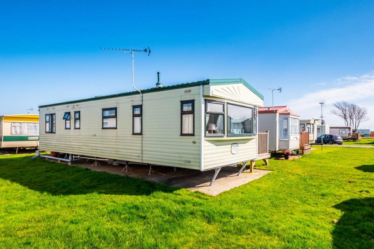Caravan Beach Holiday Saint Osyth Bagian luar foto